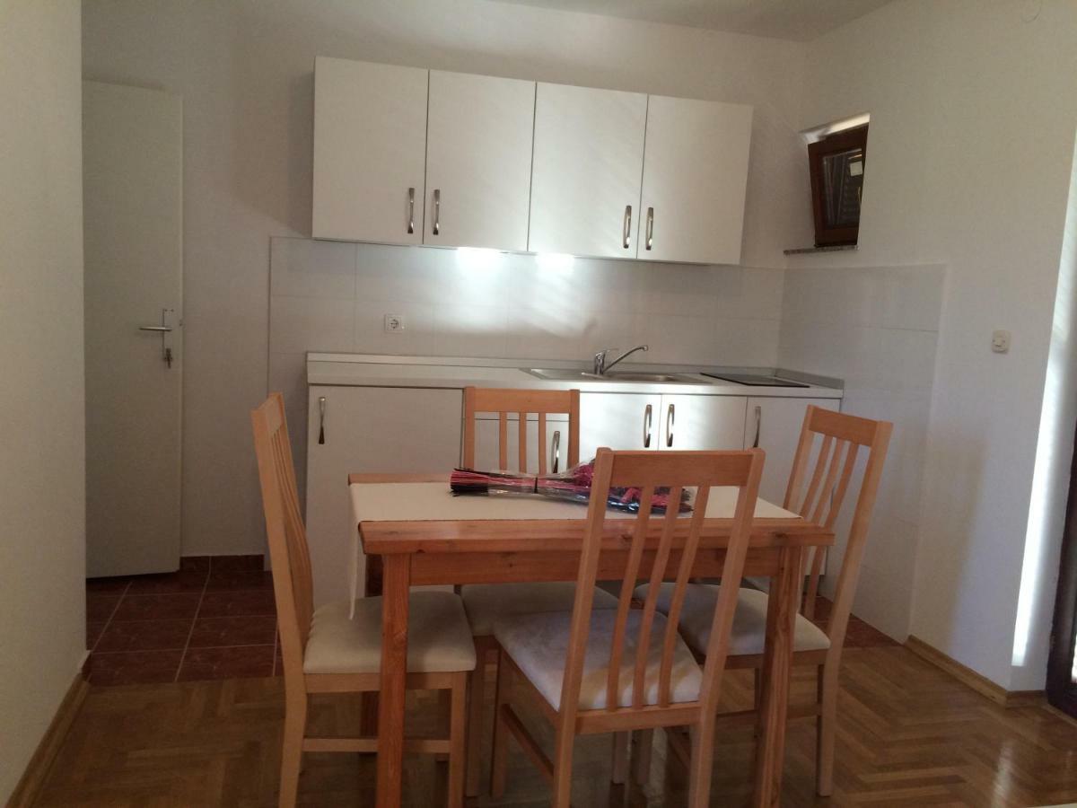 Apartments Antonija Sukošan Екстериор снимка