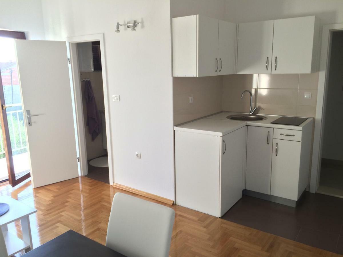 Apartments Antonija Sukošan Екстериор снимка