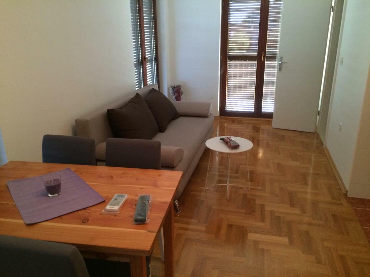 Apartments Antonija Sukošan Екстериор снимка